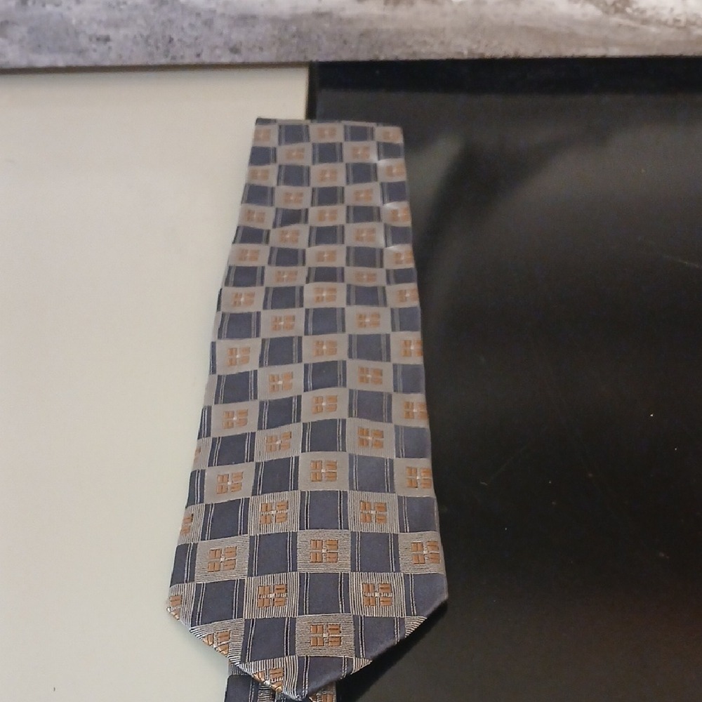 Make Offer!Hugo Boss Blue and Brown Silk Tie with Checkered Pattern